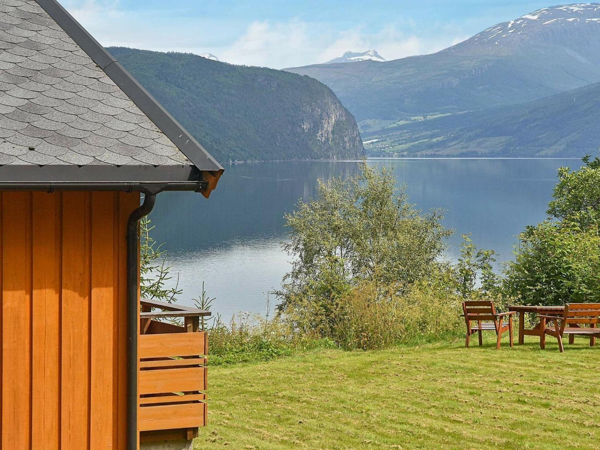 Three-Bedroom Holiday Home In Utvik 1 Reed Номер фото